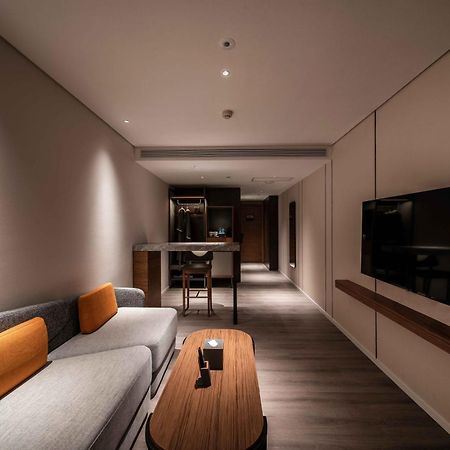 Urcove By Hyatt Shanghai Lujiazui Expo Center Экстерьер фото