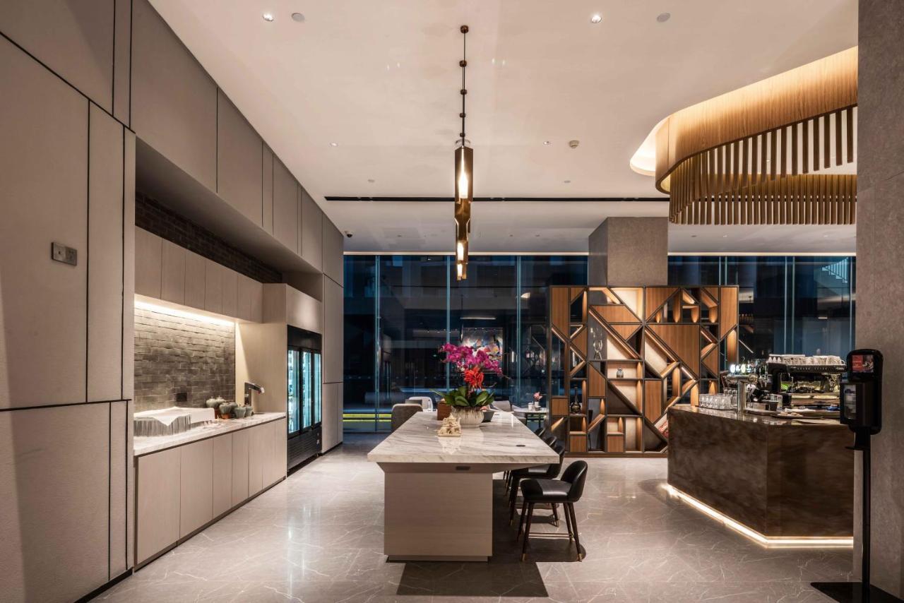 Urcove By Hyatt Shanghai Lujiazui Expo Center Экстерьер фото